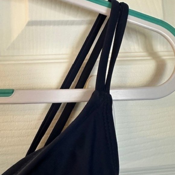 NWT. Hurley Women’s One-Piece Swimsuit. - Picture 2 of 5